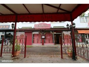 Fonds de commerce restaurant 171 m²
