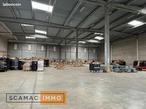 Local industriel 2 582 m²
