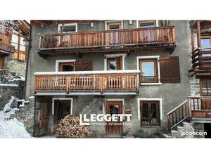 Appartement 5 pièces 145 m²