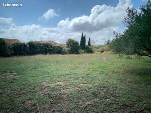 ?Magnifique Terrain constructible de 800m2 plat Arboré Viabilisé