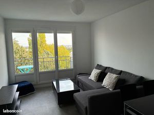 T2 meublé 46 m² – Balcon côté jardin  parking & cave – Bd Jules Verne  Nantes