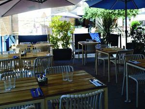 Restaurant 62 m² Villeneuve-lès-Avignon