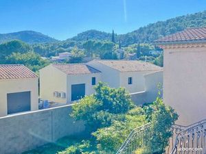 Location villa neuve 100M2 sur terrain arboré d'oliviers