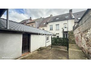 Immeuble 186 m² Avesnes Le Comte