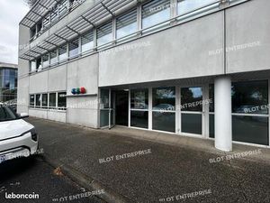 Bureaux 91 m²