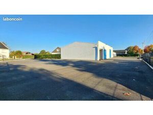 Local 445 m² LA MEILLERAYE-DE-BRETAGNE