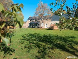 Propriété 10 pièces 240 m²