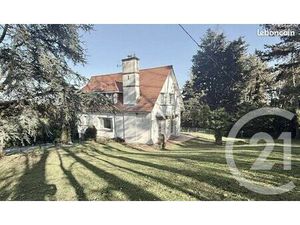 Maison 5 pièces 151 m²