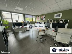 Bureaux 185 m²