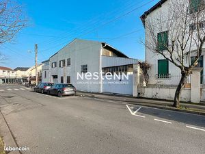 Local 560 m² ARNOUVILLE