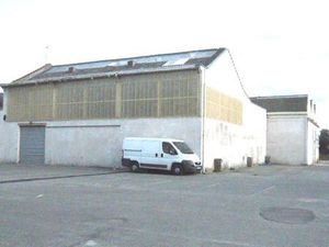Local activité & entrepôt - Location – Cambrai 748 m² - 1500 HT/mois