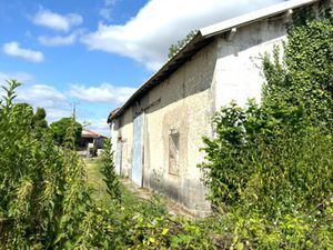 Grange à vendre à Bellevigne (16120) - Charente