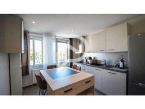 Location meublée appartement 2 pièces 38 m² à Viry (74580)  1 430 €