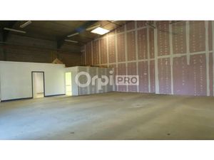 LOCAIX PROFESSIONNELS A LOUER