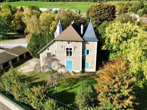 Maison de caractère à rafraichir à Manois