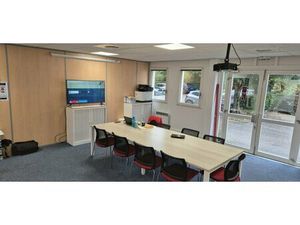 Location Local Professionnel 152m² BRON 69500