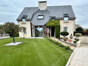 Maison 7 pièces 176 m² à vendre / acheter rouillon 72700 ? | ERA Immobilier