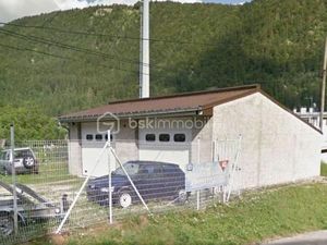 Parking 104 m² Morez