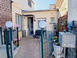 Immeuble mixte de 90 m² à Bouchain