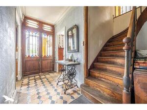 Vente maison 8 pièces 233 m² Croix-Chapeau (17220)