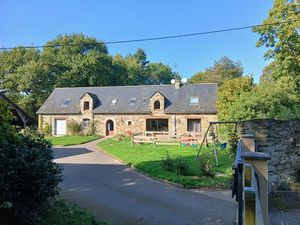 Vente maison 8 pièces 180 m² à Guerlédan (22530)  259 000 €