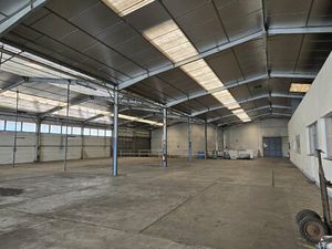 Location Local Professionnel 2 032m² LA VILLE AUX DAMES 37700