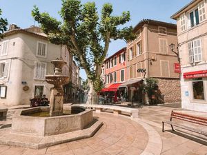 Vente appartement 2 pièces 38 m² à Carpentras (84200)  139 450 €