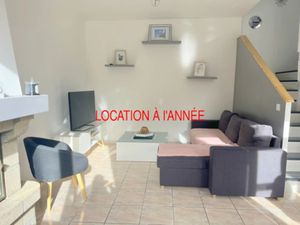 Location meublée maison 3 pièces 61 m² à Ploumagoar (22970)  830 €