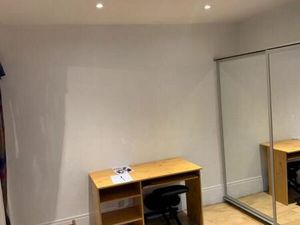 Location appartement 1 pièce 18 m² à Le Kremlin-Bicêtre (94270)