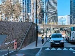 Location Place parking La Défense