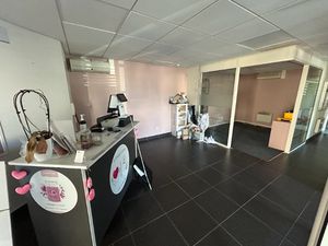 Vente locaux professionnels 75.61 m² à Blois (41000)  59 000 €