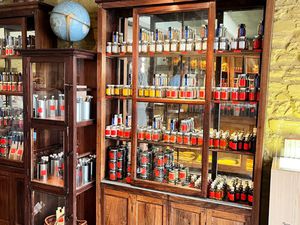 fonds de commerce à vendre BRIGNAIS 80m2 44 000€