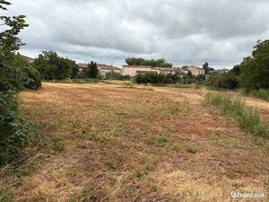 Terrain 1 561 m² Valdurenque