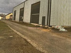 Location locaux professionnels 2 pièces 810 m² à Tancarville (76430)  7 500 €