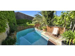 A VENDRE A MONTPEYROUX QUARTIER DU BARRY - MAISON T5 de 262