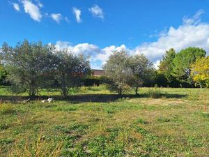 Terrain constructible viabilisé à vendre