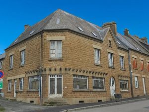 Vente maison 5 pièces 223 m² à Chérencé-le-Roussel (50520)  89 500 €