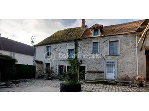 Vente ferme 6 pièces 234 m² à Coulombs-en-Valois (77840)  135 000 €
