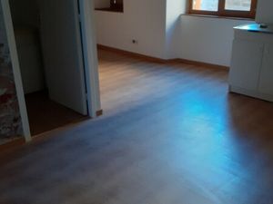 Location Appartement 1 pièce 40m² ST BONNET LE CHATEAU 42380