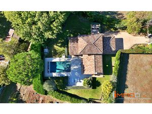 Villa 174m2  5 chambres  piscine  double garage et jardin arbor?