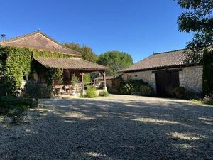 Vente maison 9 pièces 220 m² Douzillac (24190)
