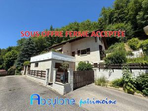 Vente maison 5 pièces 114m2 Saint-Martin-d'Uriage 38410 - 380000 € - Surface Privée