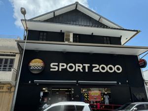 Local professionnel à louer CAYENNE 851m2 13 000€/mois HT/HC