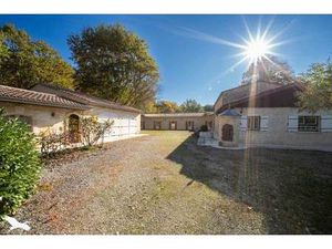 Vente maison 8 pièces 350 m² Saint-Christoly-de-Blaye (33920)