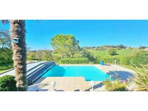 Maison avec piscine et terrasse Fossemagne (24)