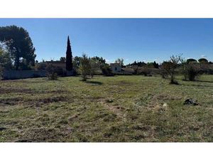 Terrain constructible viabilisé à vendre