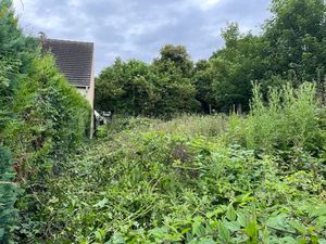 Vente terrain 1068 m² à Monneville (60240)  72 750 €