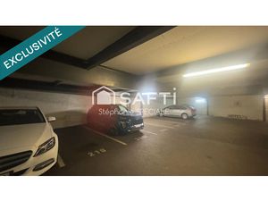 Vente parking 10 m² à Antibes (06600)  20 000 €