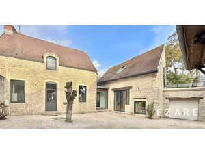 DEMEURE EN PIERRE DE CARACTÈRE