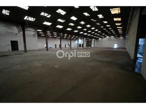 Local d'activité de 1580 M A VENDRE